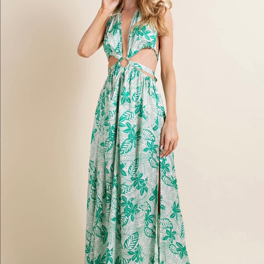 Maxi cut out halter dress